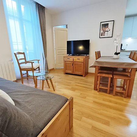 L'Eterlou, T3, Centre Luchon, Wifi, Casier A Skis, Ascenseur, 6 Personnes Bagnères-de-Luchon 外观 照片