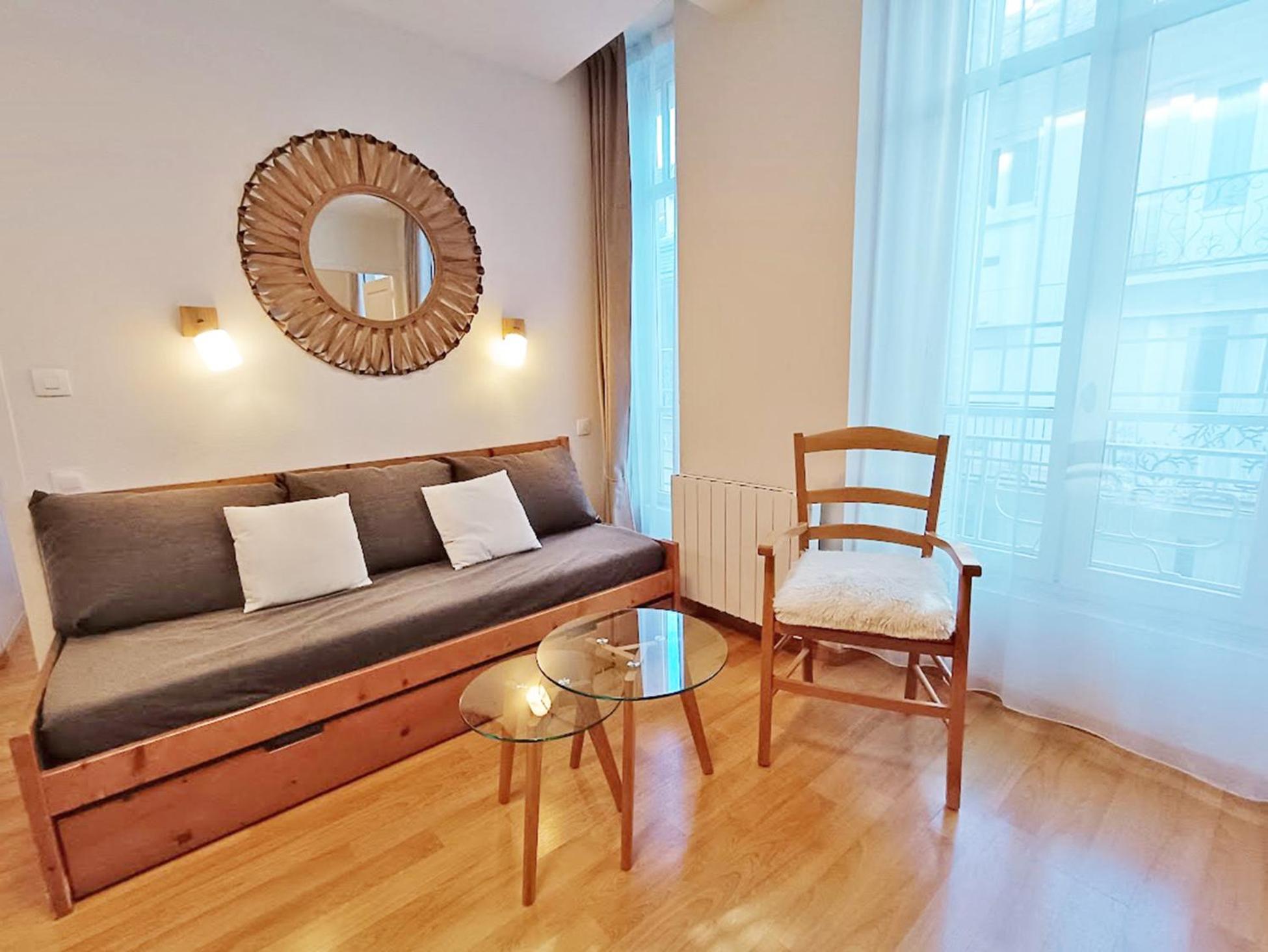 L'Eterlou, T3, Centre Luchon, Wifi, Casier A Skis, Ascenseur, 6 Personnes Bagnères-de-Luchon 外观 照片